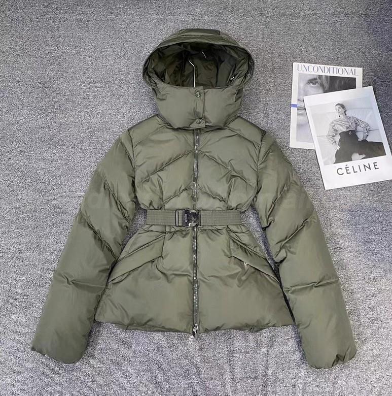 Moncler Women's Outwear 230